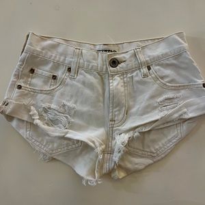 Bulllhead white jean shorts